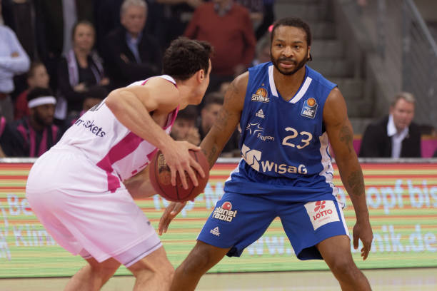 始终保持在 始终保持在